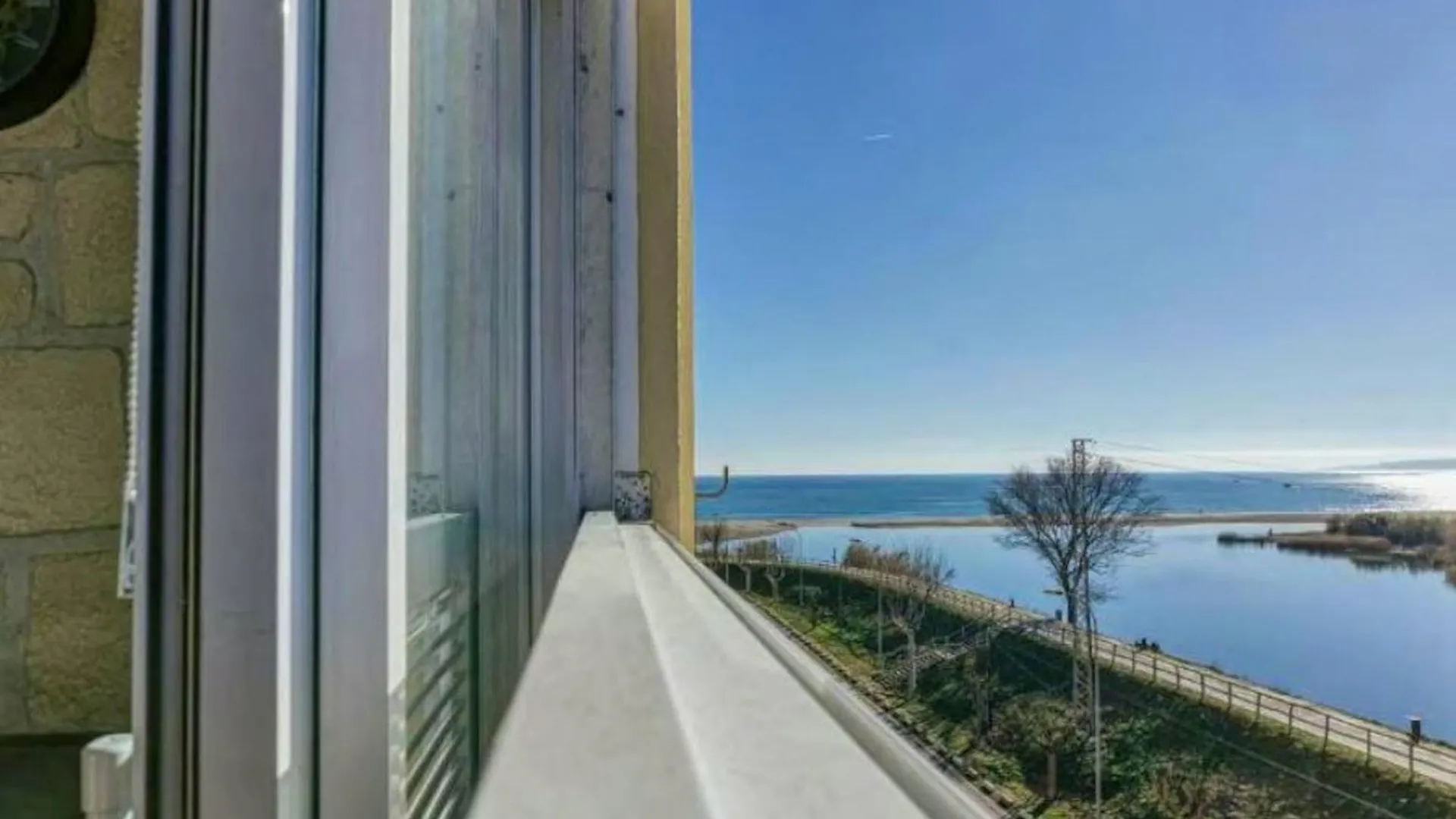 Apartment Modern Studio By The Lake In Empuriabrava 30M² Superb View Spain